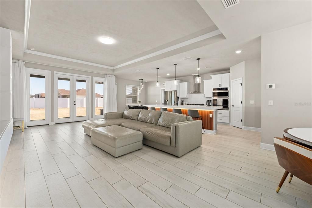 For Rent: $2,950 (4 beds, 3 baths, 2104 Square Feet)