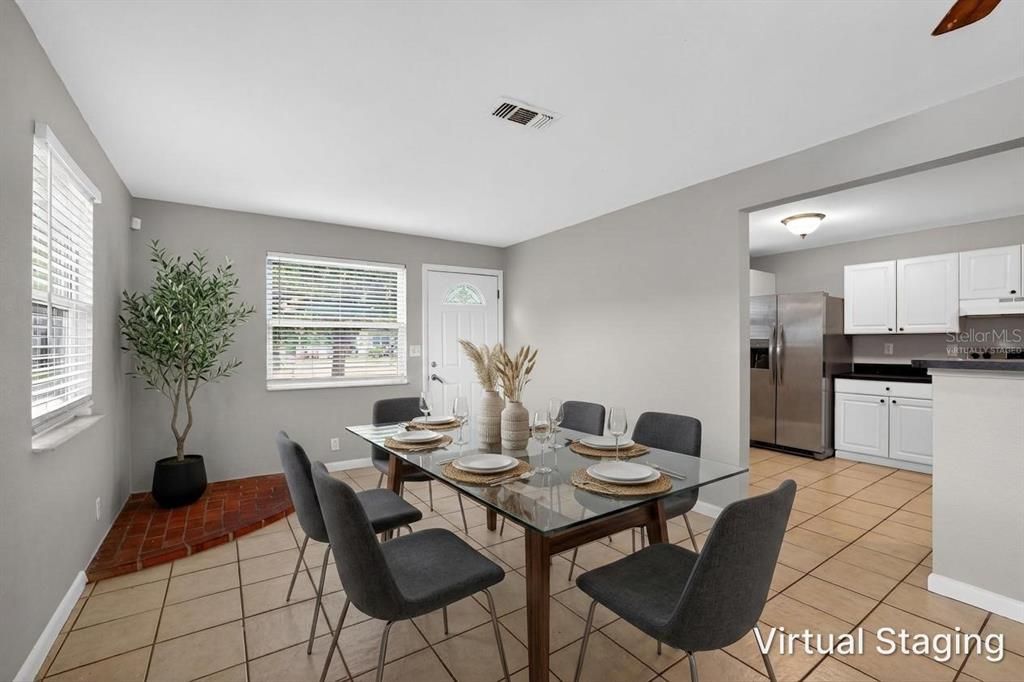 Active With Contract: $299,900 (3 beds, 2 baths, 1176 Square Feet)