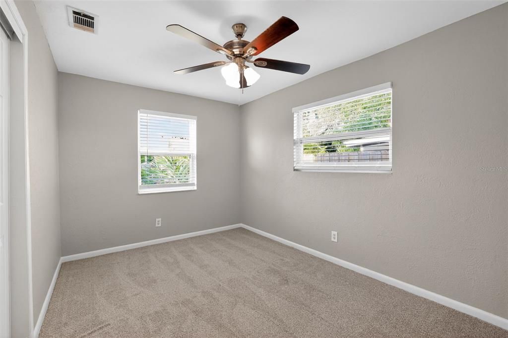 Active With Contract: $299,900 (3 beds, 2 baths, 1176 Square Feet)