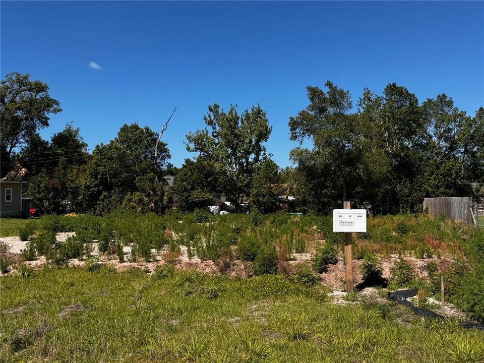 待售: $89,000 (0.24 acres)