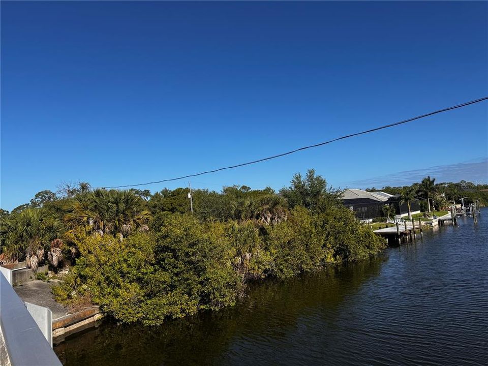 На продажу: $139,000 (0.31 acres)