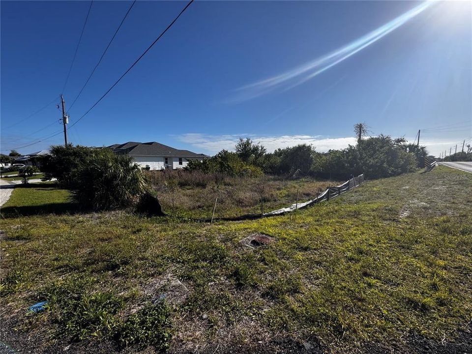 На продажу: $139,000 (0.31 acres)