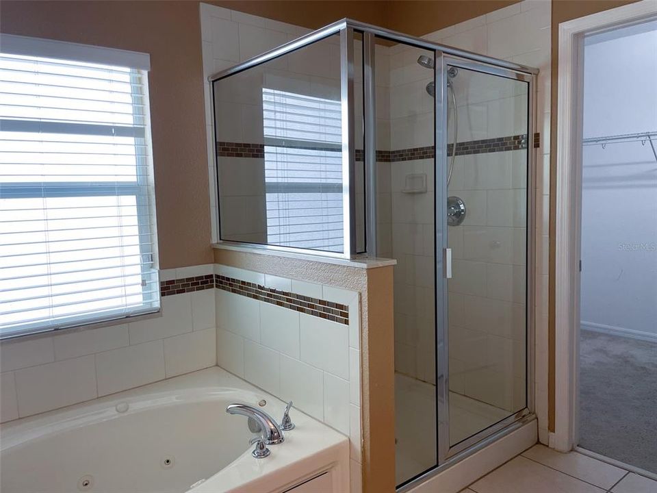 Active With Contract: $2,100 (3 beds, 2 baths, 1690 Square Feet)