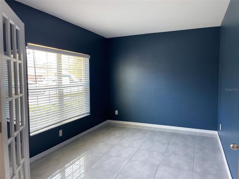 Active With Contract: $2,100 (3 beds, 2 baths, 1690 Square Feet)
