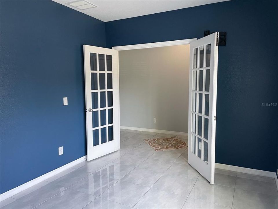 Active With Contract: $2,100 (3 beds, 2 baths, 1690 Square Feet)