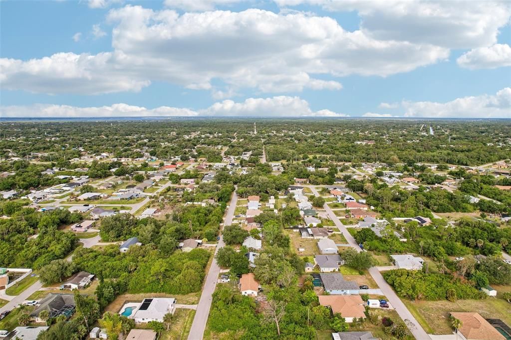На продажу: $179,900 (3 спален, 2 ванн, 1148 Квадратных фут)