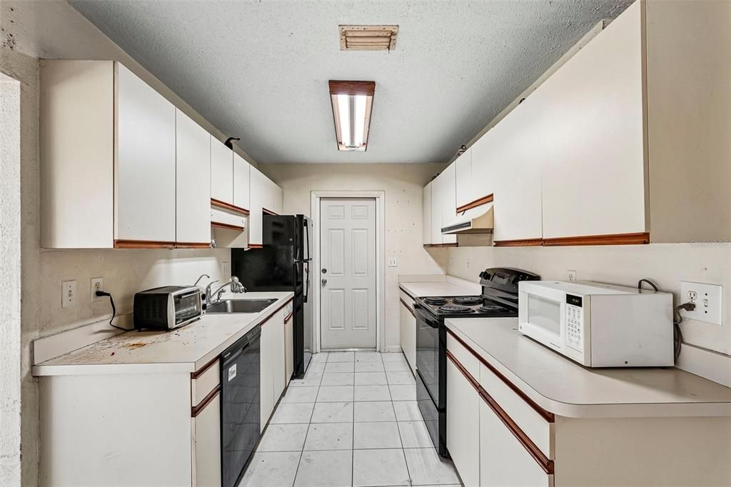 На продажу: $179,900 (3 спален, 2 ванн, 1148 Квадратных фут)