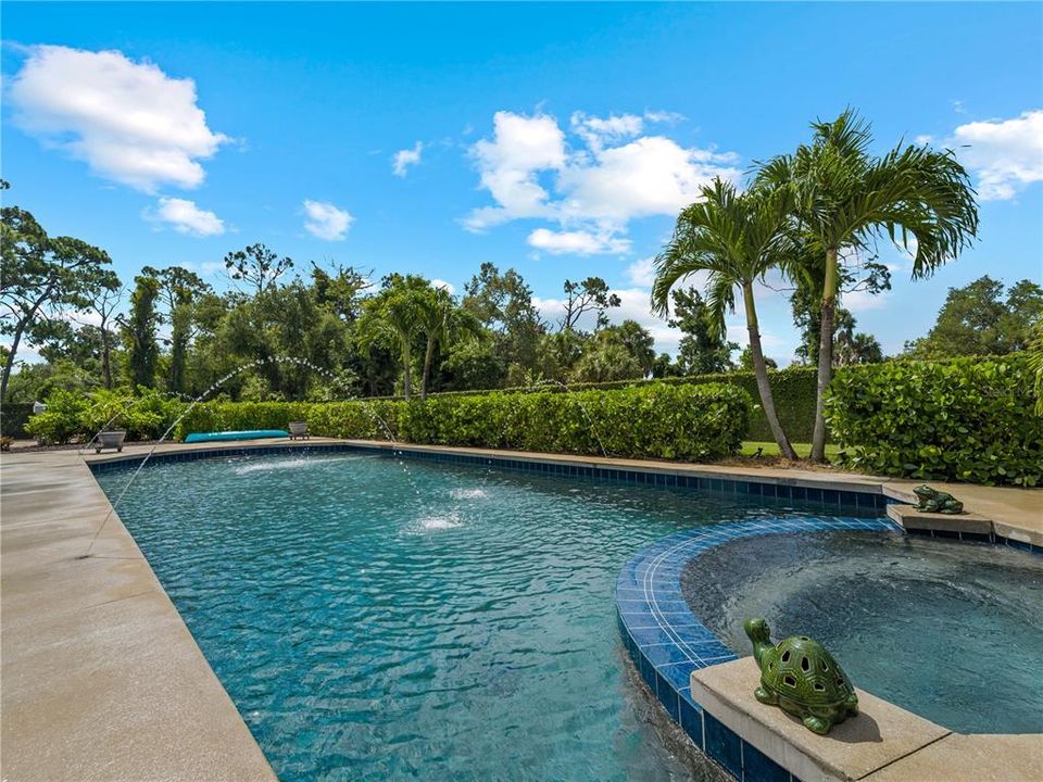 En Venta: $1,195,000 (4 camas, 2 baños, 2566 Pies cuadrados)