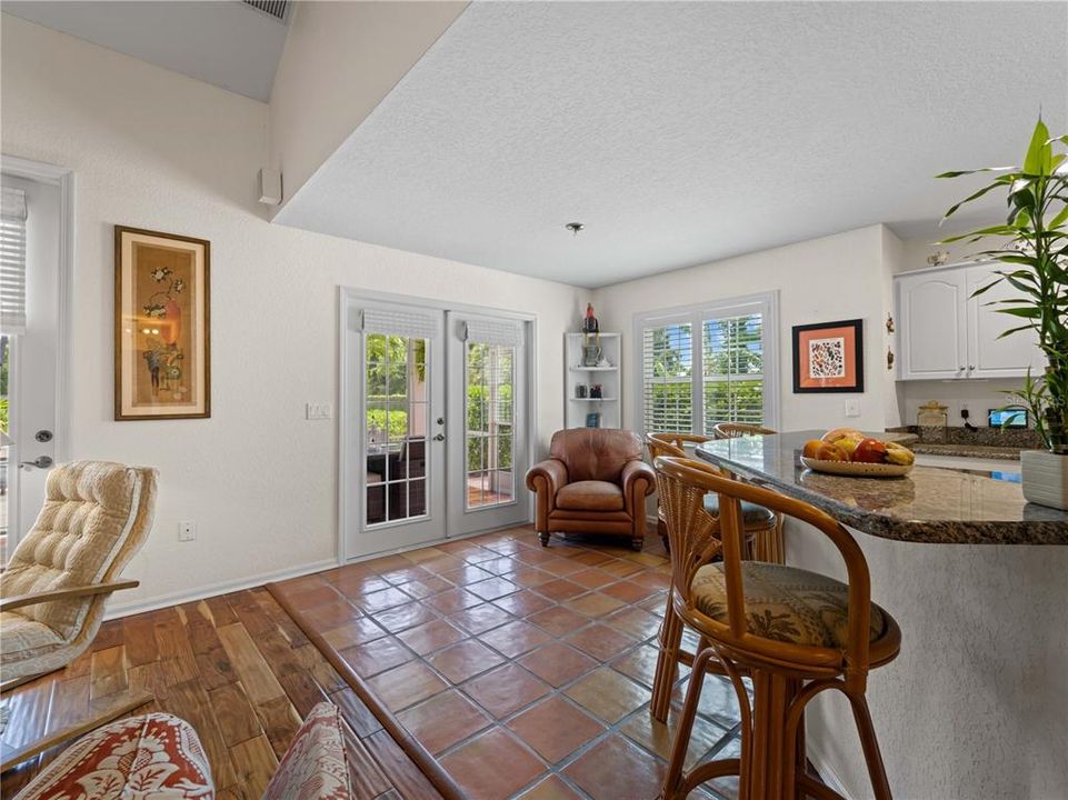 En Venta: $1,195,000 (4 camas, 2 baños, 2566 Pies cuadrados)