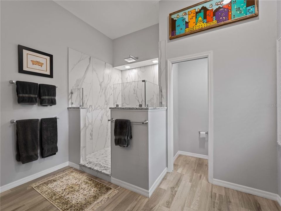 En Venta: $1,195,000 (4 camas, 2 baños, 2566 Pies cuadrados)