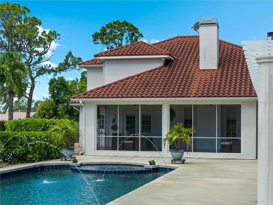 En Venta: $1,195,000 (4 camas, 2 baños, 2566 Pies cuadrados)