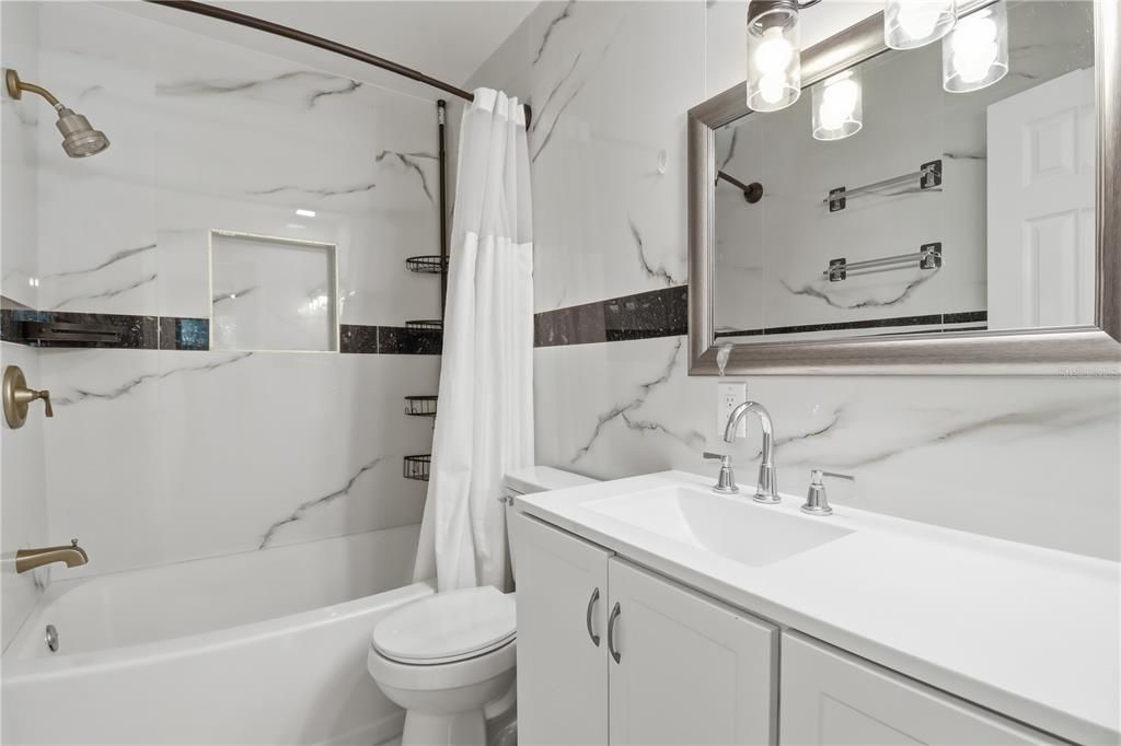 En Venta: $370,000 (3 camas, 3 baños, 1777 Pies cuadrados)