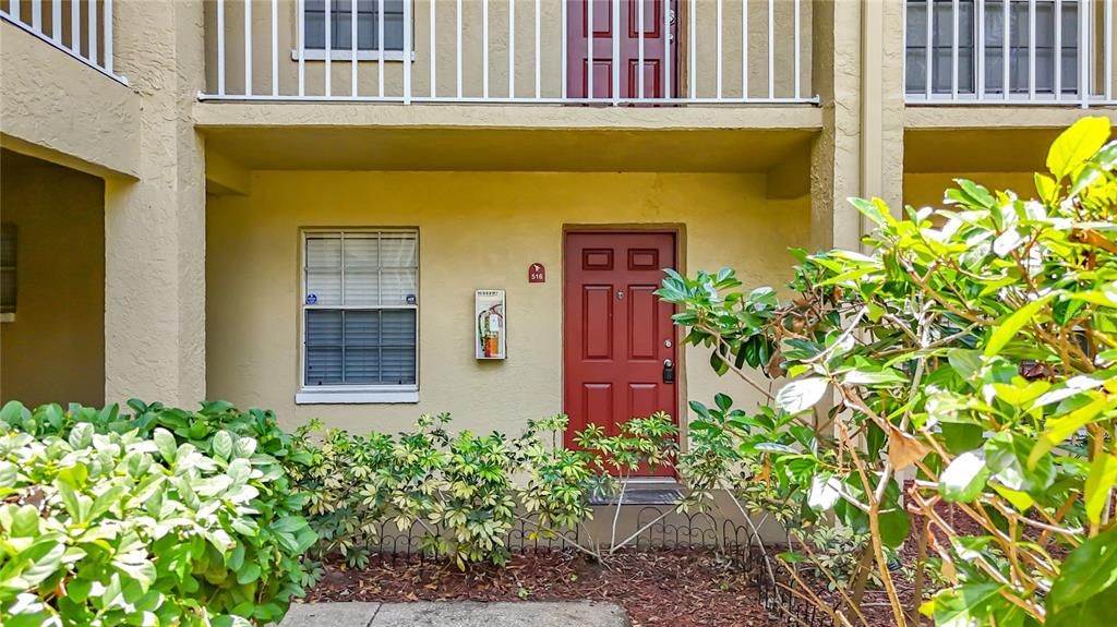 Active With Contract: $135,000 (1 beds, 1 baths, 685 Square Feet)