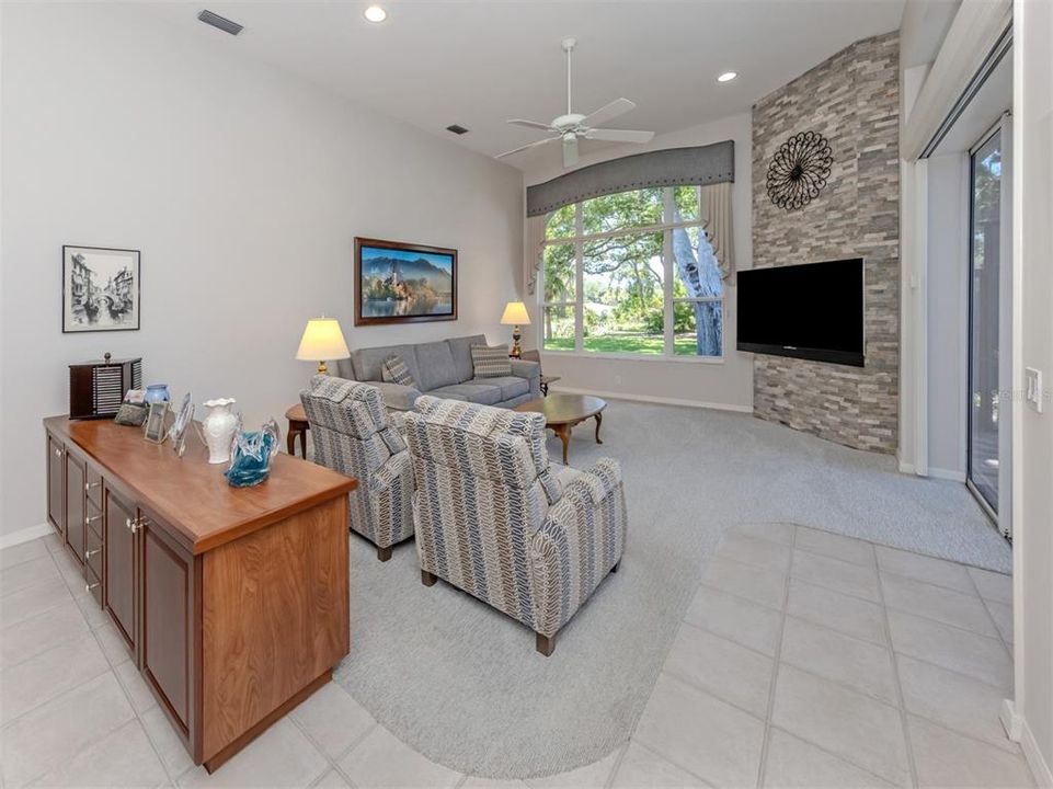 For Sale: $869,000 (3 beds, 2 baths, 2701 Square Feet)