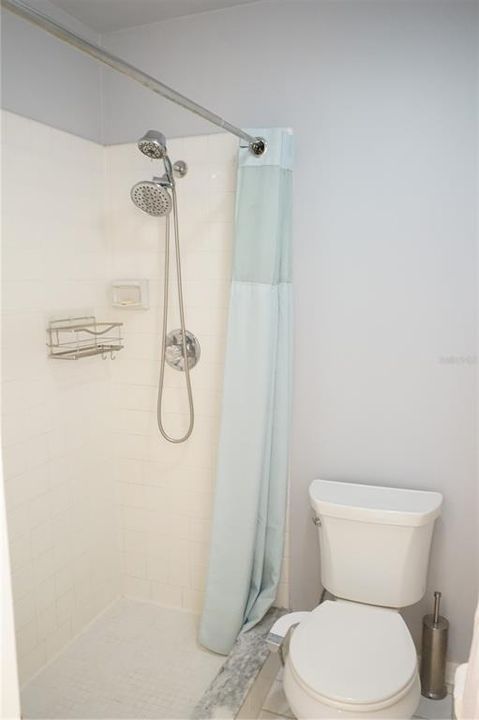 Activo con contrato: $99,000 (2 camas, 2 baños, 952 Pies cuadrados)