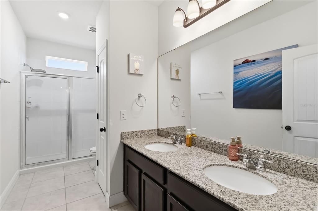 For Sale: $1,275,000 (7 beds, 5 baths, 4933 Square Feet)