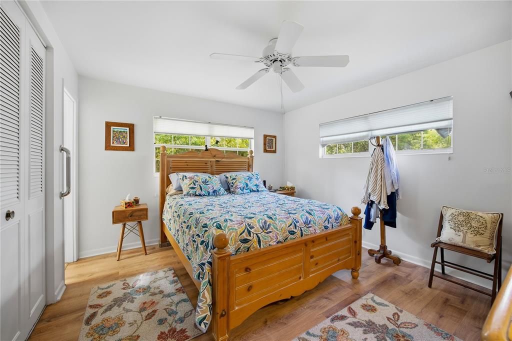 Activo con contrato: $339,000 (3 camas, 2 baños, 1598 Pies cuadrados)