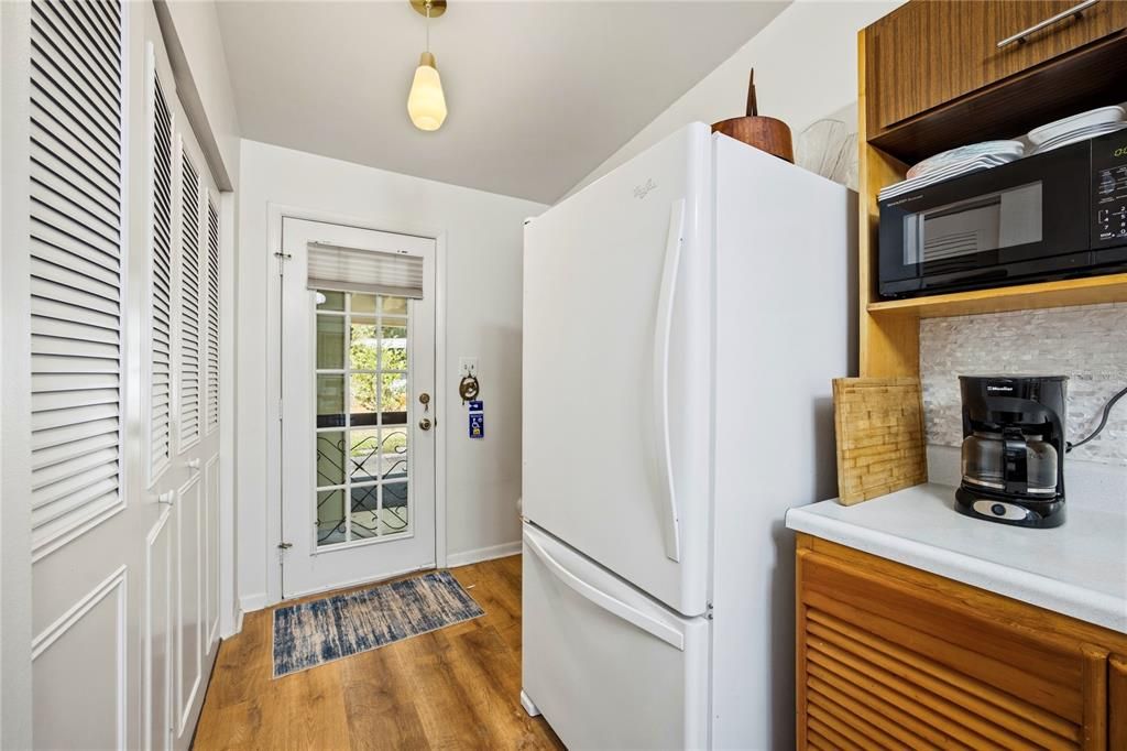 Activo con contrato: $339,000 (3 camas, 2 baños, 1598 Pies cuadrados)