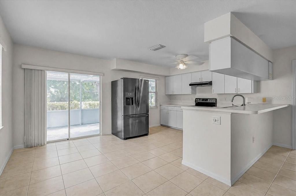 Activo con contrato: $325,000 (3 camas, 2 baños, 1478 Pies cuadrados)