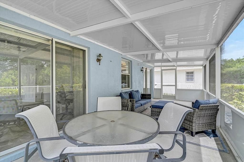 Activo con contrato: $325,000 (3 camas, 2 baños, 1478 Pies cuadrados)