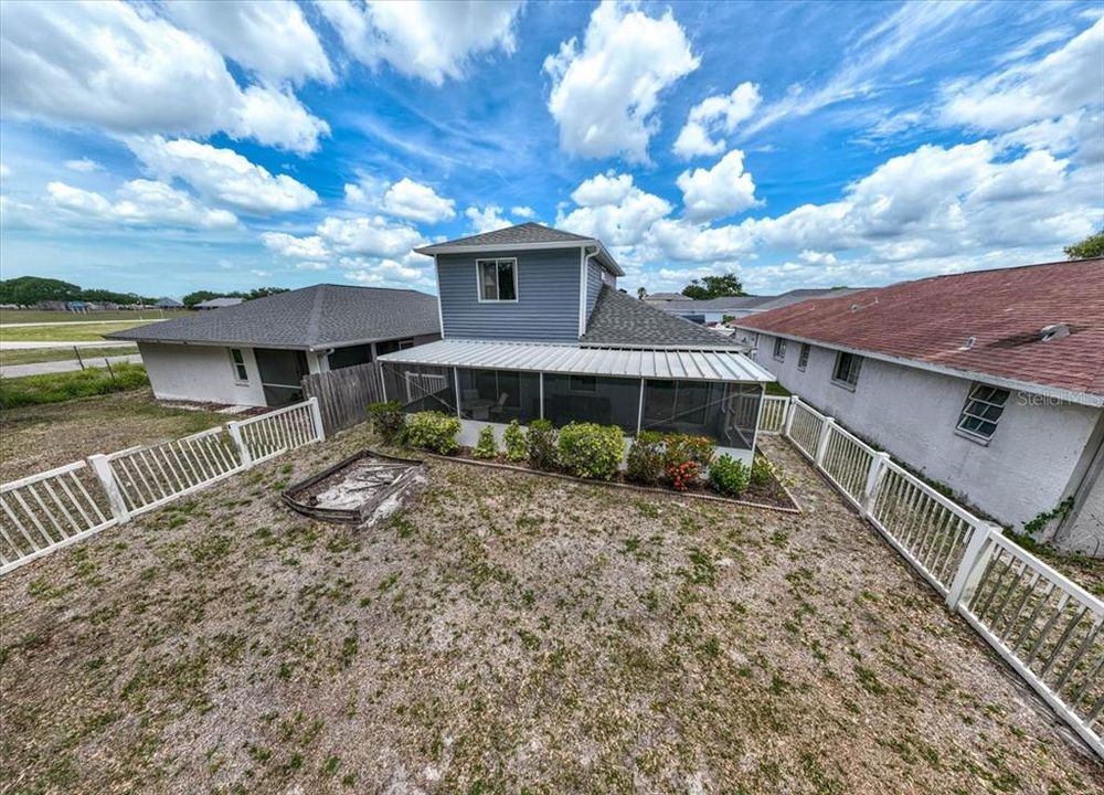 Activo con contrato: $325,000 (3 camas, 2 baños, 1478 Pies cuadrados)
