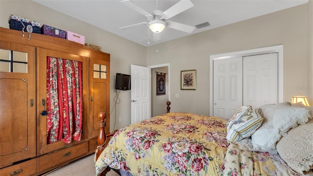 For Sale: $424,900 (4 beds, 3 baths, 2381 Square Feet)