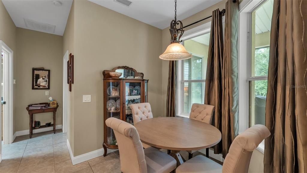 For Sale: $424,900 (4 beds, 3 baths, 2381 Square Feet)