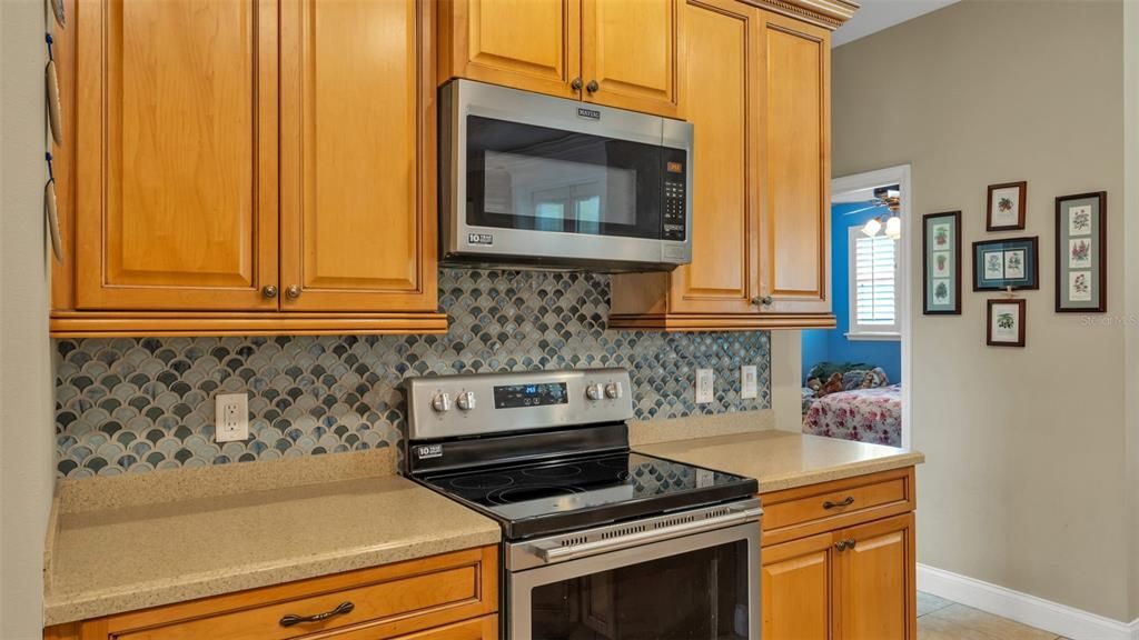 For Sale: $424,900 (4 beds, 3 baths, 2381 Square Feet)