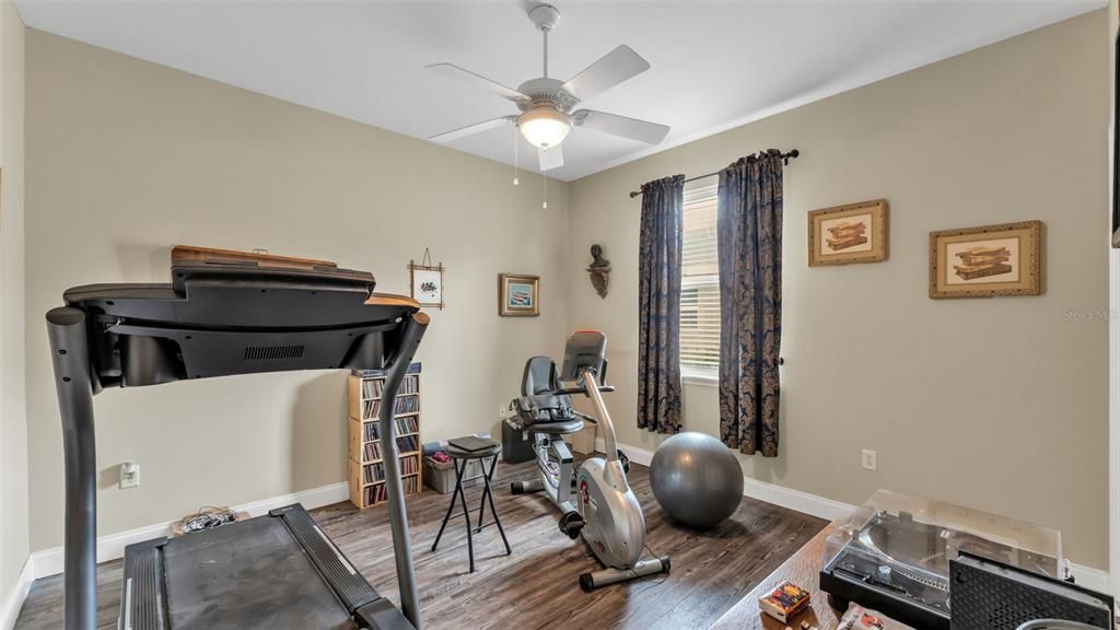 For Sale: $424,900 (4 beds, 3 baths, 2381 Square Feet)