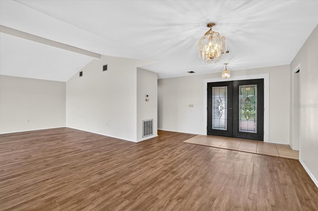 На продажу: $629,900 (3 спален, 2 ванн, 2594 Квадратных фут)