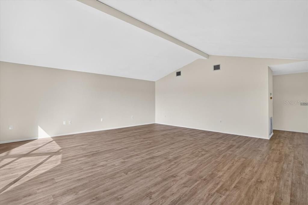 На продажу: $629,900 (3 спален, 2 ванн, 2594 Квадратных фут)