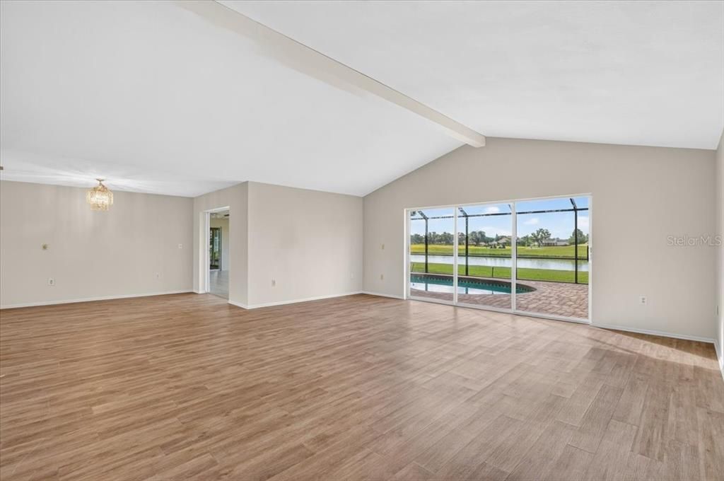 На продажу: $629,900 (3 спален, 2 ванн, 2594 Квадратных фут)