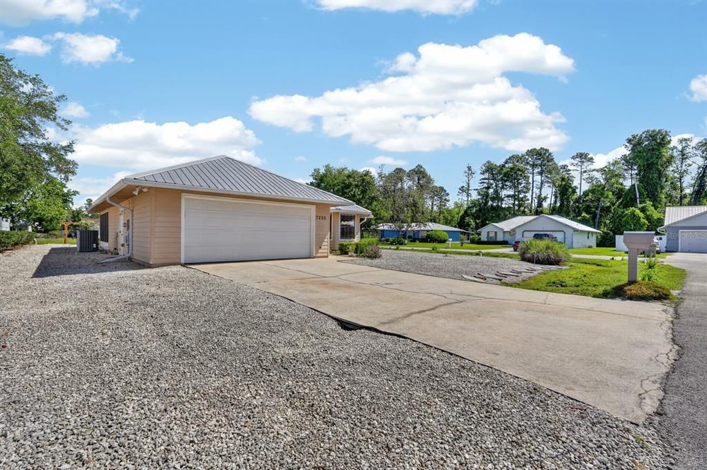 For Sale: $280,000 (3 beds, 2 baths, 1311 Square Feet)