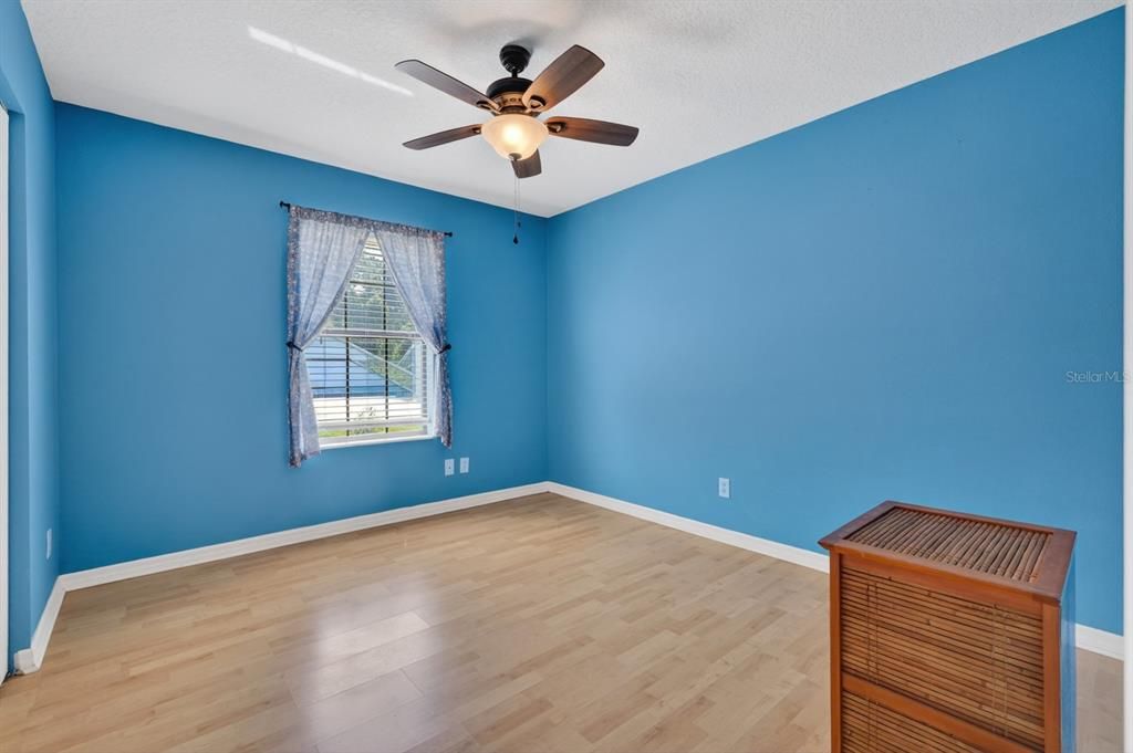 For Sale: $280,000 (3 beds, 2 baths, 1311 Square Feet)