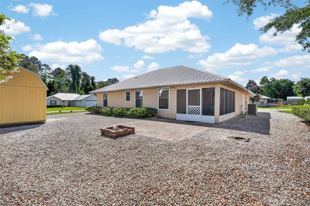 For Sale: $280,000 (3 beds, 2 baths, 1311 Square Feet)