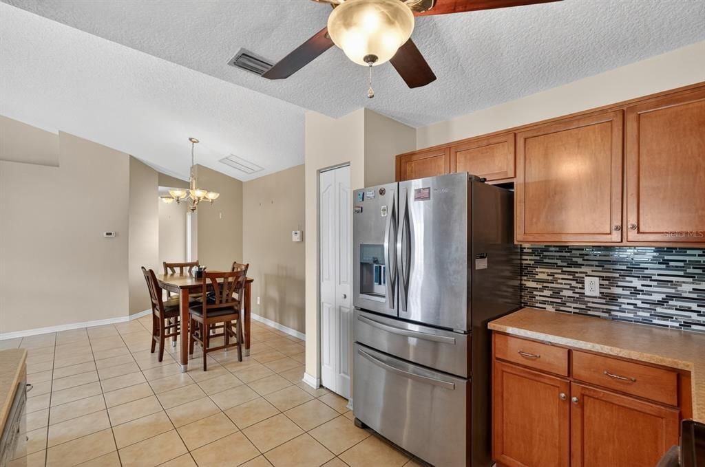 For Sale: $280,000 (3 beds, 2 baths, 1311 Square Feet)