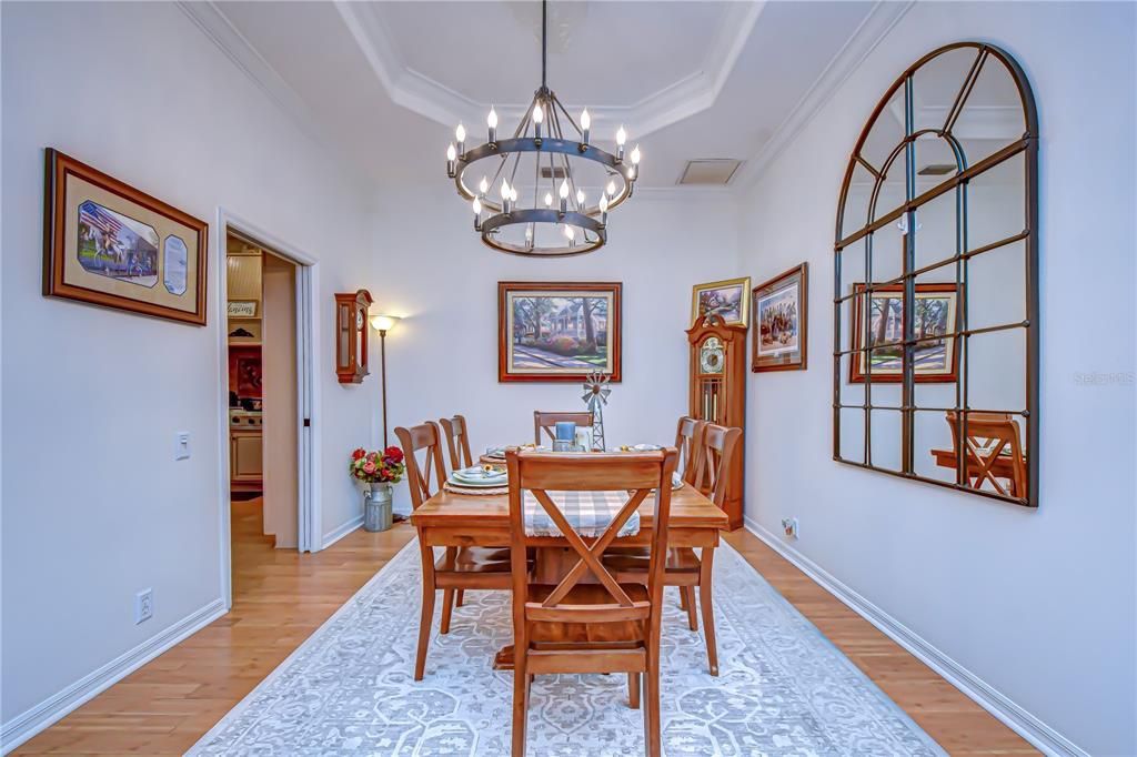 На продажу: $839,900 (5 спален, 3 ванн, 3183 Квадратных фут)