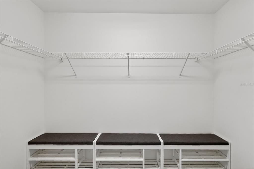Activo con contrato: $399,900 (3 camas, 2 baños, 1633 Pies cuadrados)