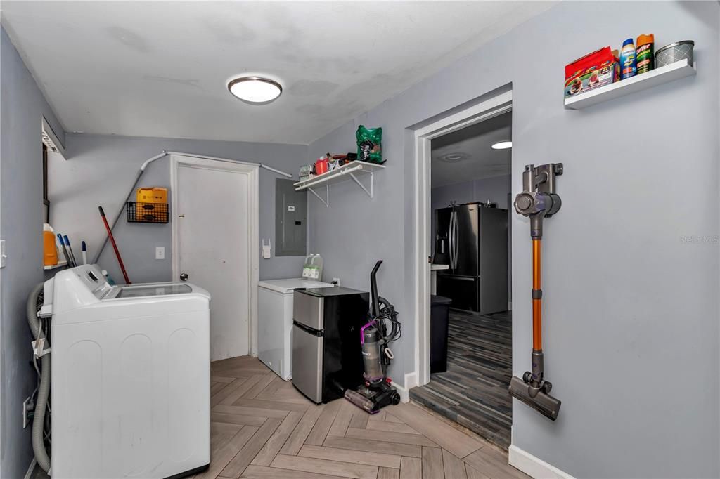 For Sale: $399,900 (0 beds, 0 baths, 2155 Square Feet)