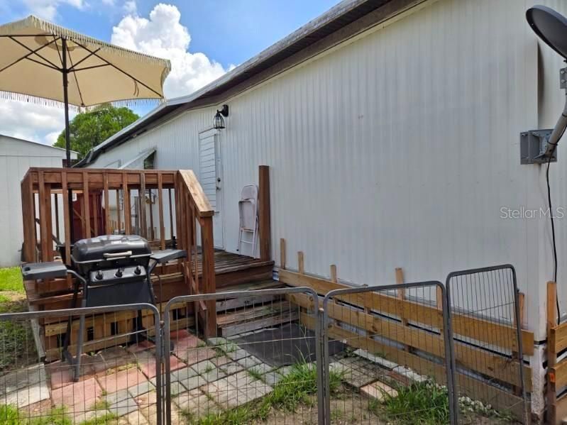 For Sale: $68,500 (2 beds, 1 baths, 720 Square Feet)