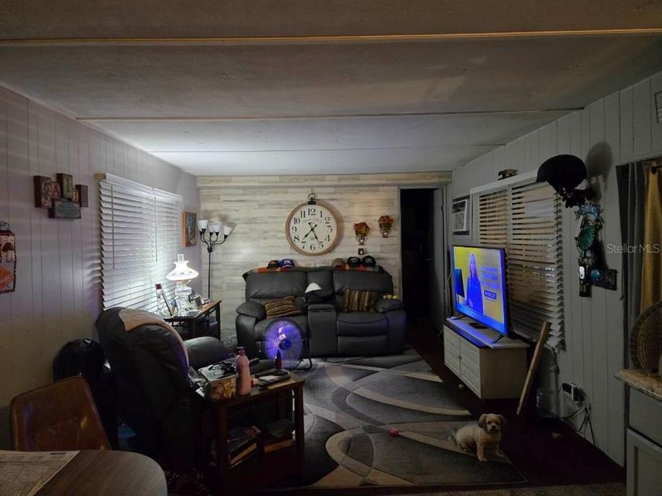 For Sale: $68,500 (2 beds, 1 baths, 720 Square Feet)