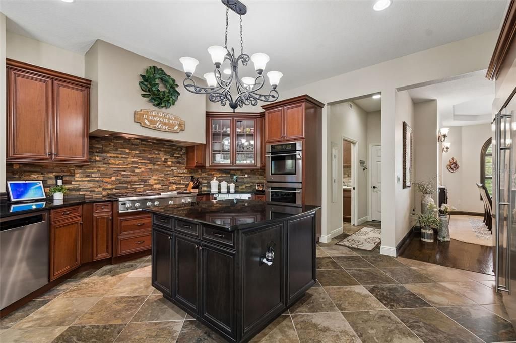 Active With Contract: $1,125,000 (5 beds, 3 baths, 4616 Square Feet)