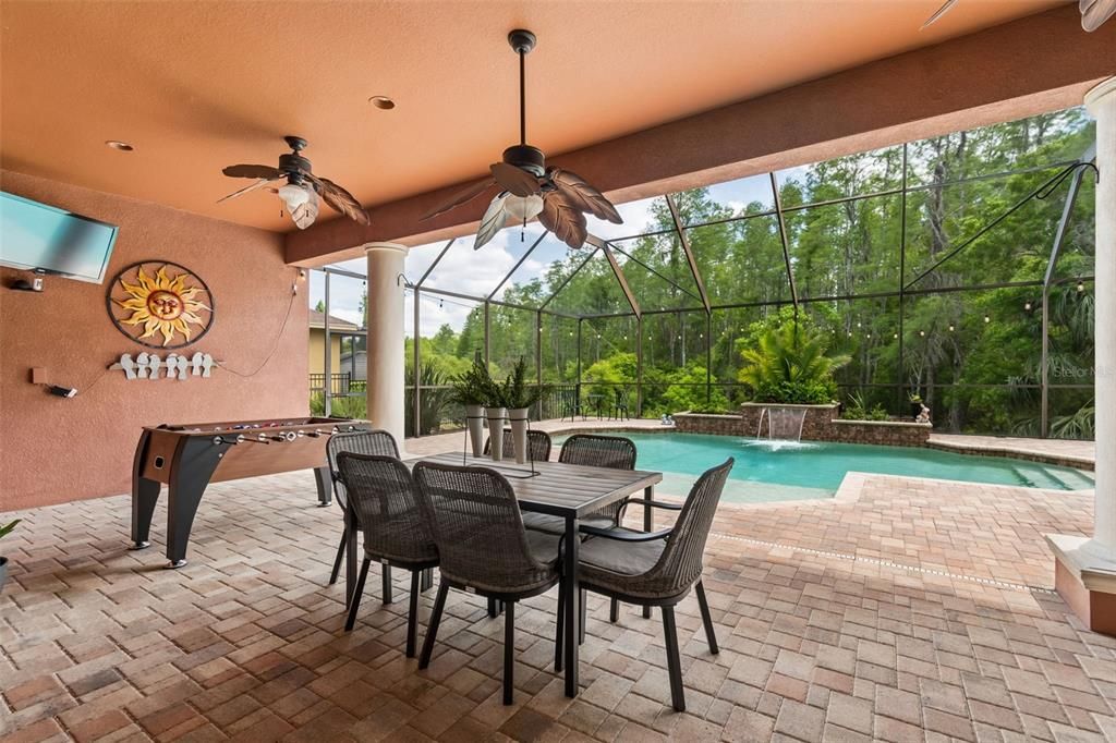 Active With Contract: $1,125,000 (5 beds, 3 baths, 4616 Square Feet)