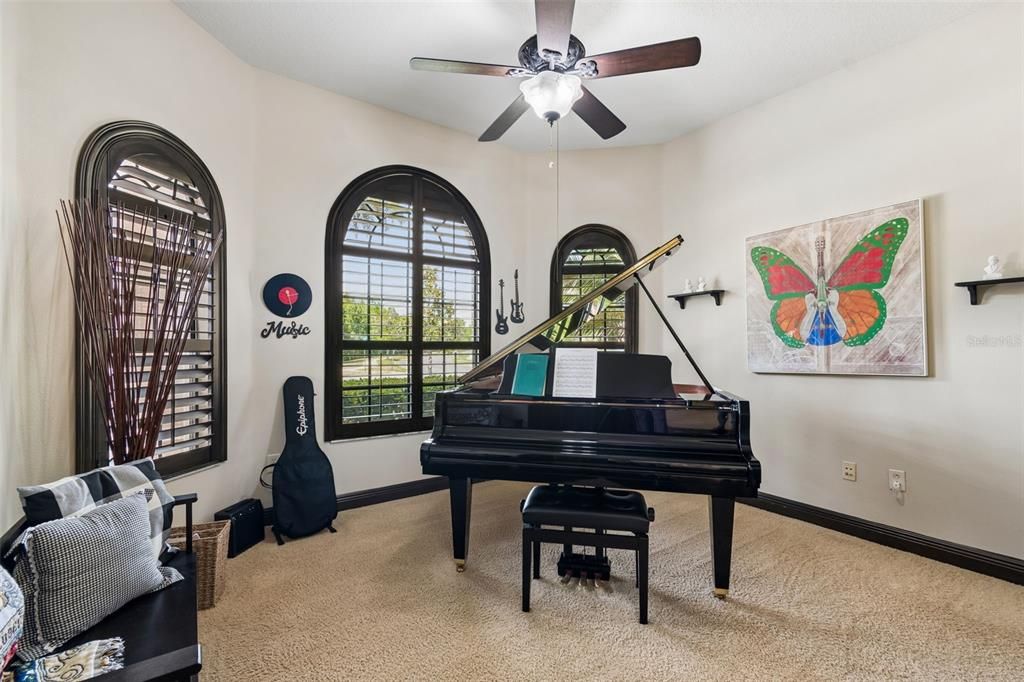 Active With Contract: $1,125,000 (5 beds, 3 baths, 4616 Square Feet)