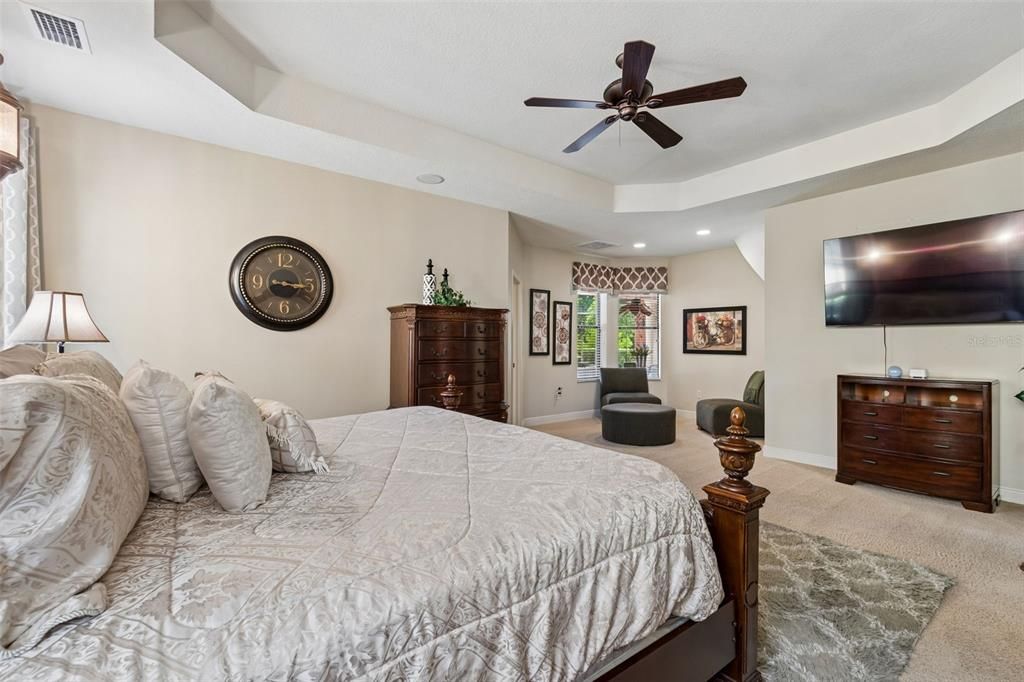 Active With Contract: $1,125,000 (5 beds, 3 baths, 4616 Square Feet)