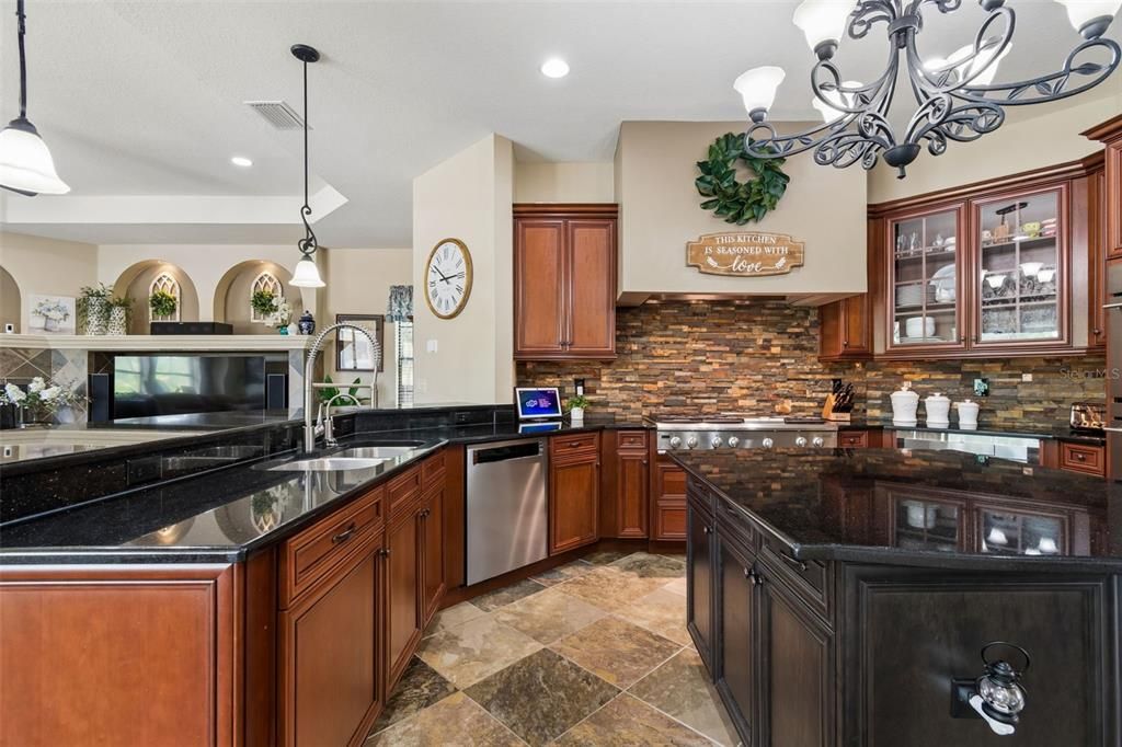 Active With Contract: $1,125,000 (5 beds, 3 baths, 4616 Square Feet)