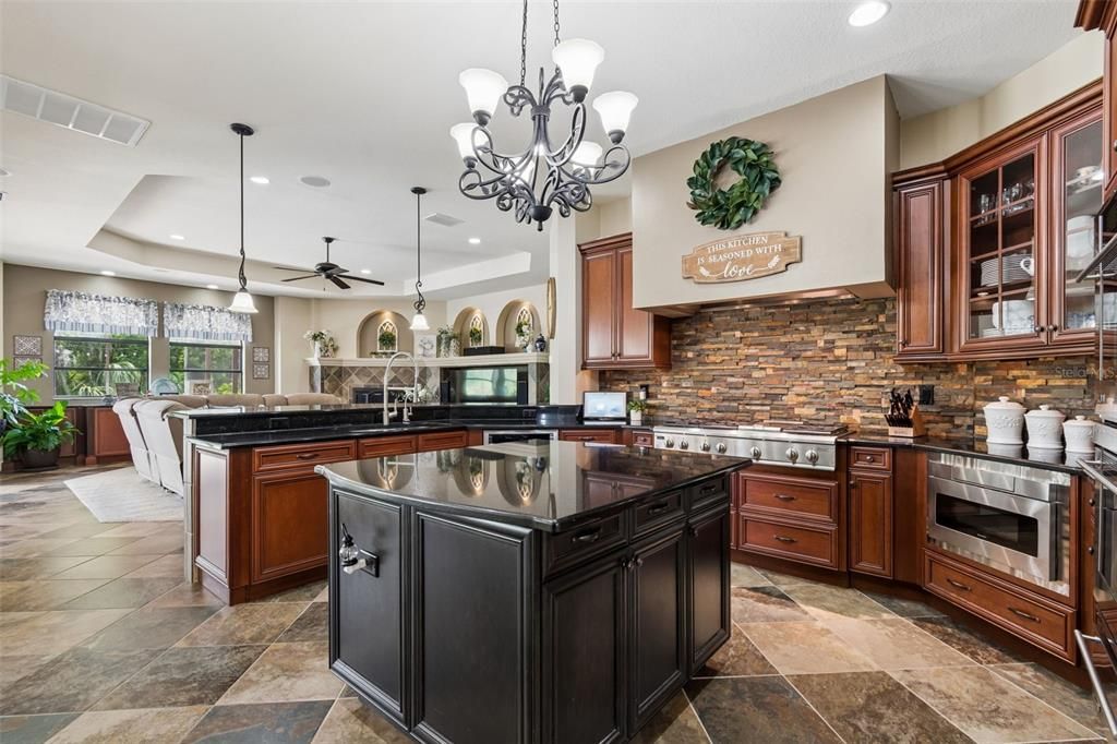 Active With Contract: $1,125,000 (5 beds, 3 baths, 4616 Square Feet)