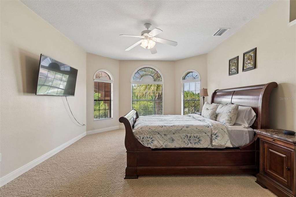 Active With Contract: $1,125,000 (5 beds, 3 baths, 4616 Square Feet)