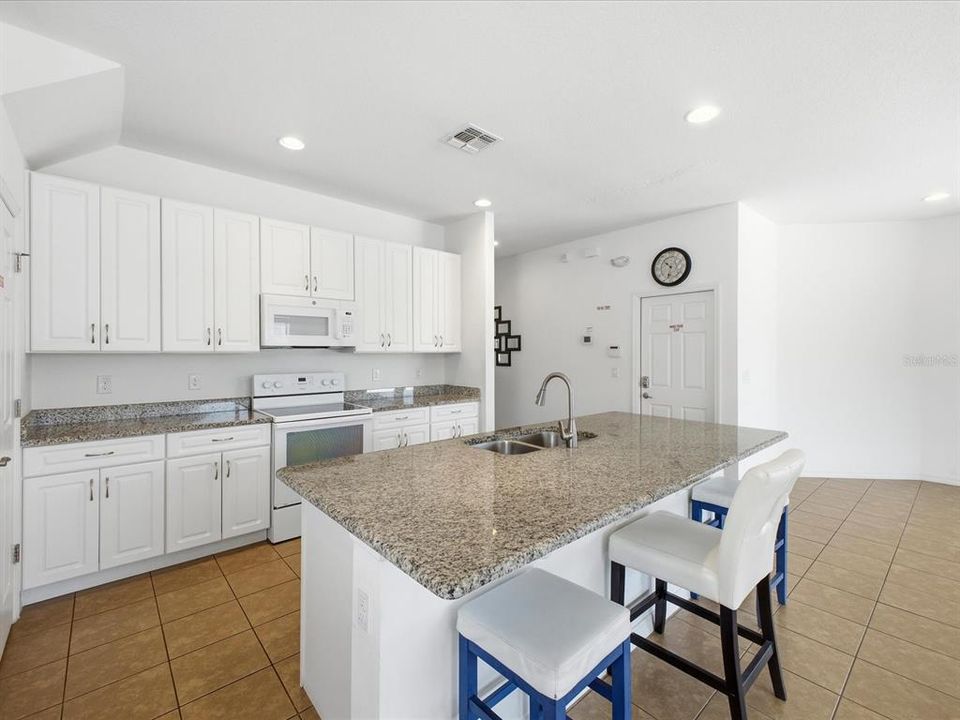 En Venta: $520,000 (5 camas, 4 baños, 2333 Pies cuadrados)