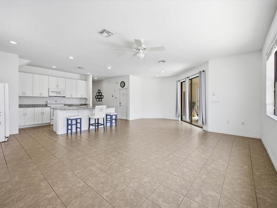 En Venta: $520,000 (5 camas, 4 baños, 2333 Pies cuadrados)